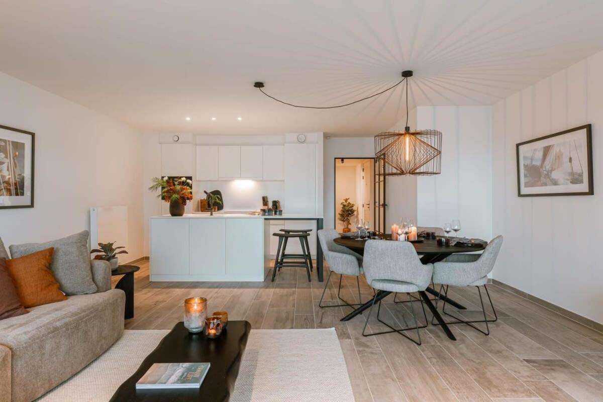 Appartement Huswell - Beautiful Overlooking The Marina Oostende
